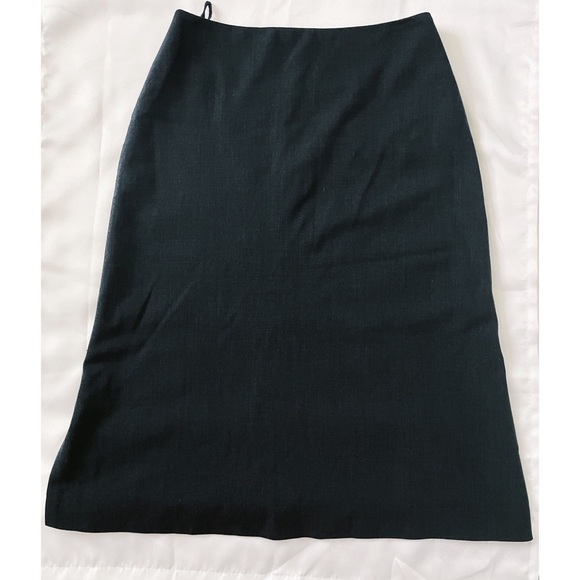 Banana republic midi skirt - Picture 2 of 4